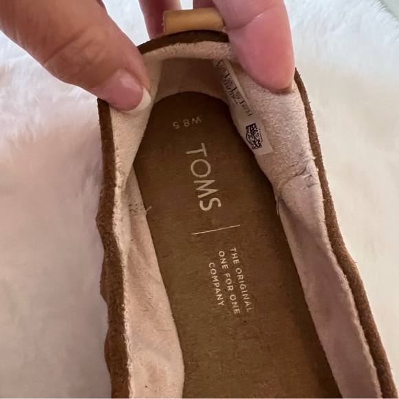 TOMS brown flats size 8.5,fit like a size 8. - Picture 6 of 6
